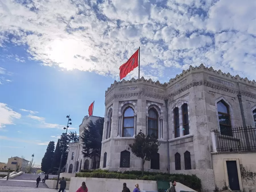 Istanbul - Dan Državnosti i Dan Zaljubljenih 2024 Metropola