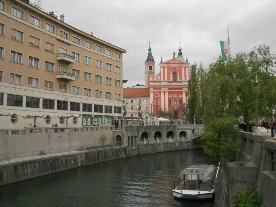 Ljubljana - Dan Državnosti i Dan Zaljubljenih 2024 Metropola