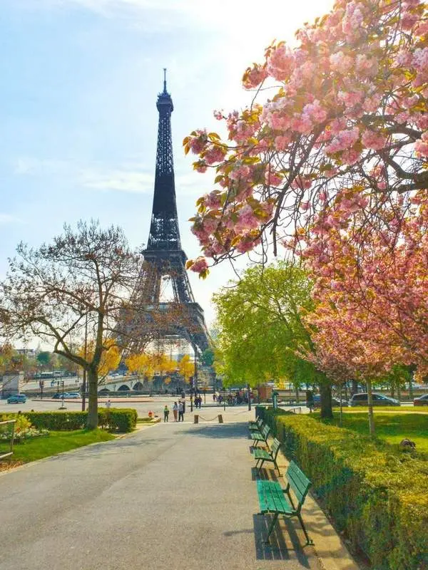 Putovanje Francuska Pariz Metropola 2025