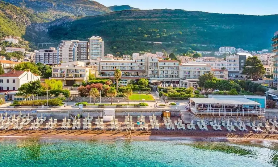 Hotel Palas 4* Petrovac 