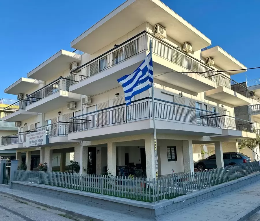 Vila Eliza Dionisos Beach