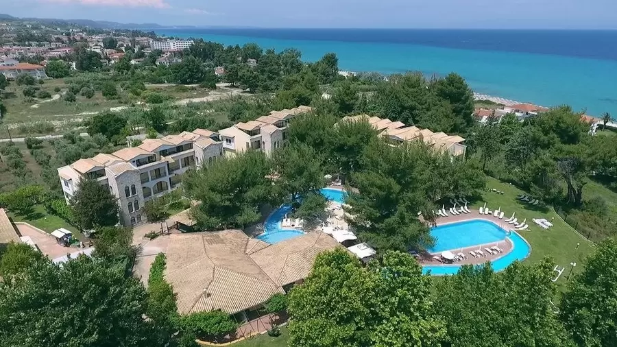 Hotel Lesse 4* - Hanioti Halkidiki