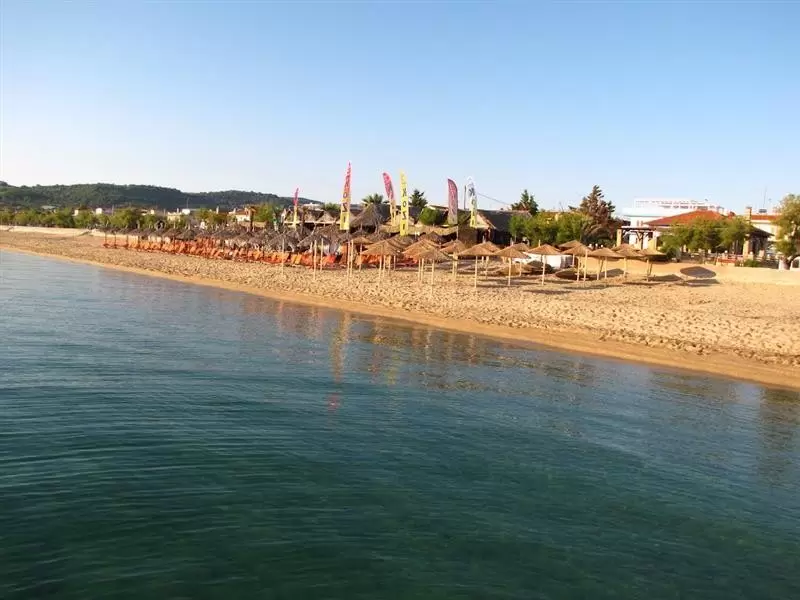 Letovanje Grčka Jerisos Plaža