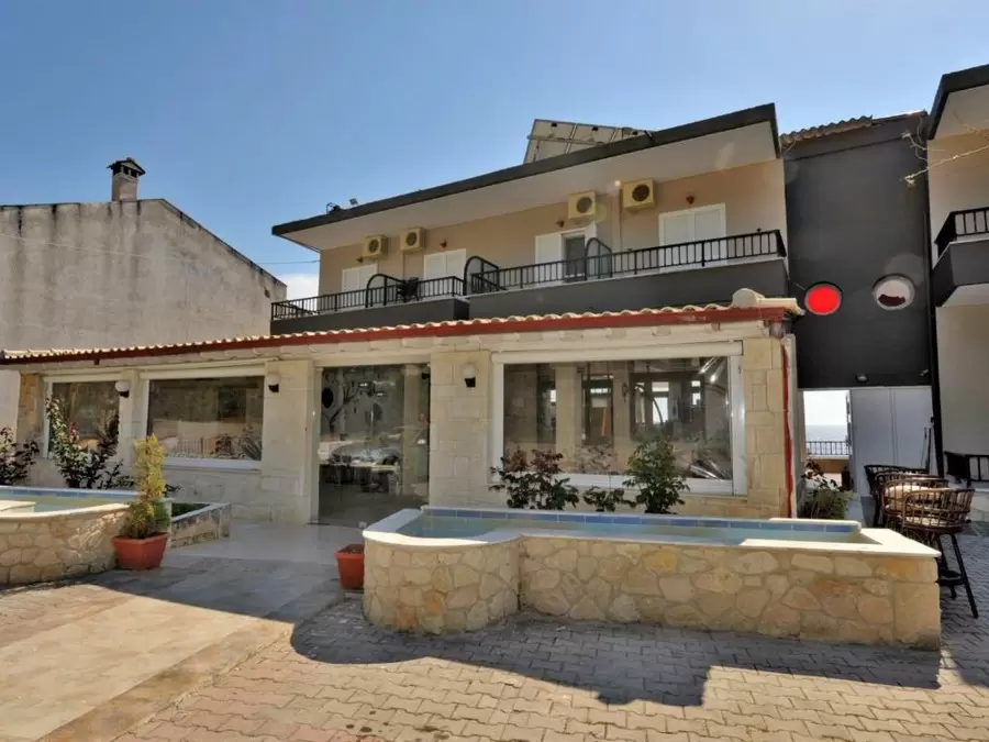 Vila Celestial Sun Grčka Lutra