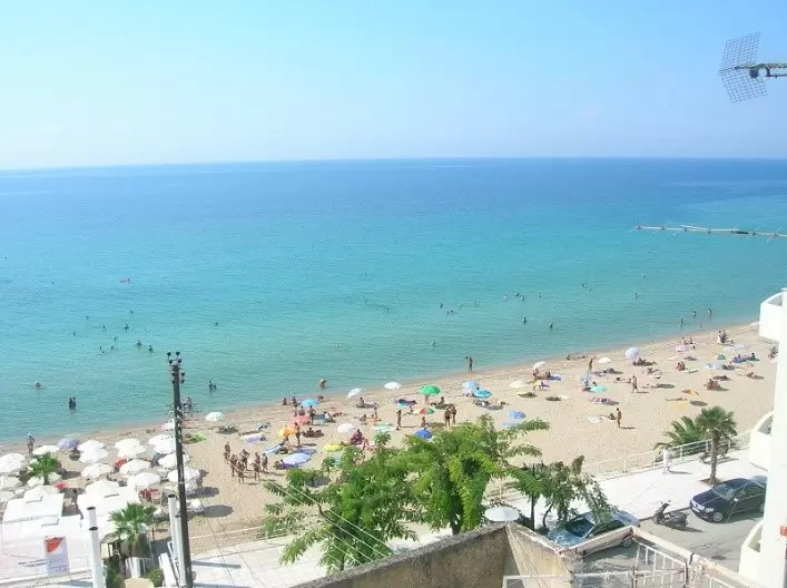 Letovanje Grčka Nea Kalikratia Plaža