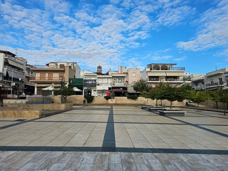 Letovanje Grčka Nea Moudania centar grada