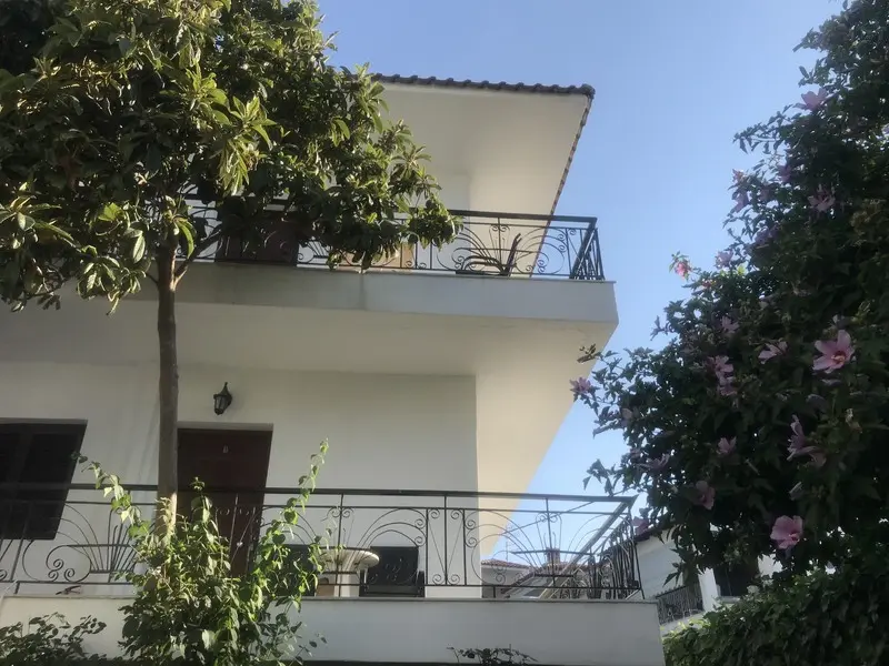 Vila Lenas Garden Polihrono