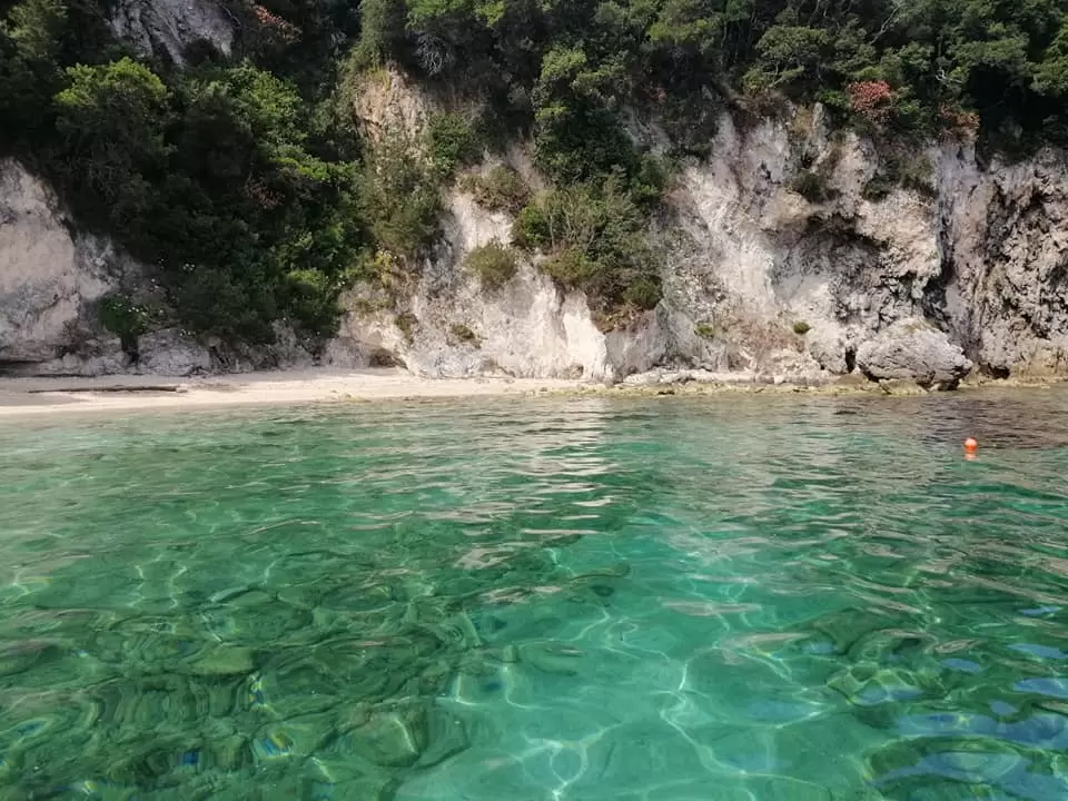 Letovanje Grčka Sivota Divlja Plaža