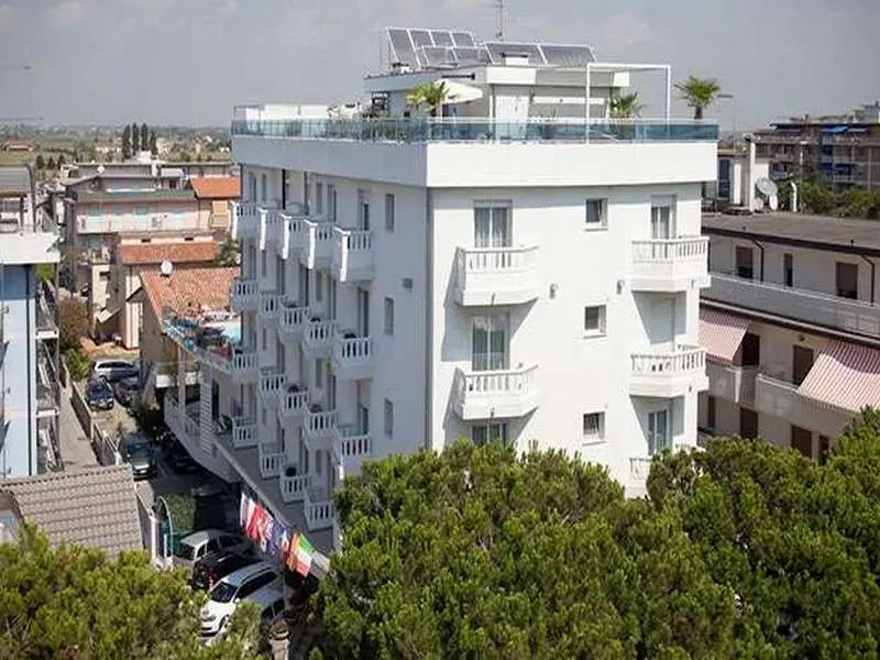 Hotel Tropical 3* Italija Lido di Jesolo