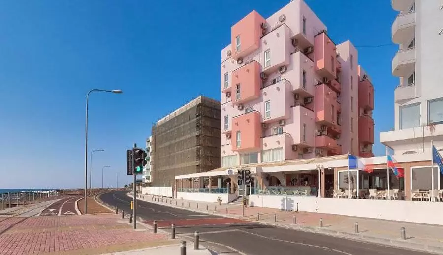 Flamingo Beach Hotel 3* Kipar Larnaka