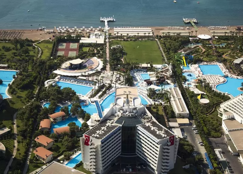 Titanic Beach Lara 5* Antalija