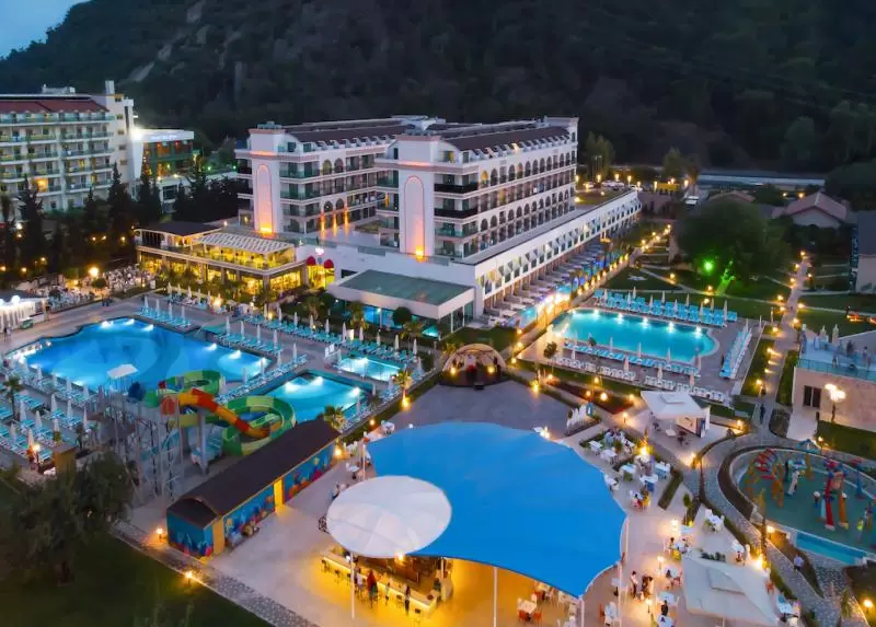 Dosinia Luxury Resort 5* Kemer