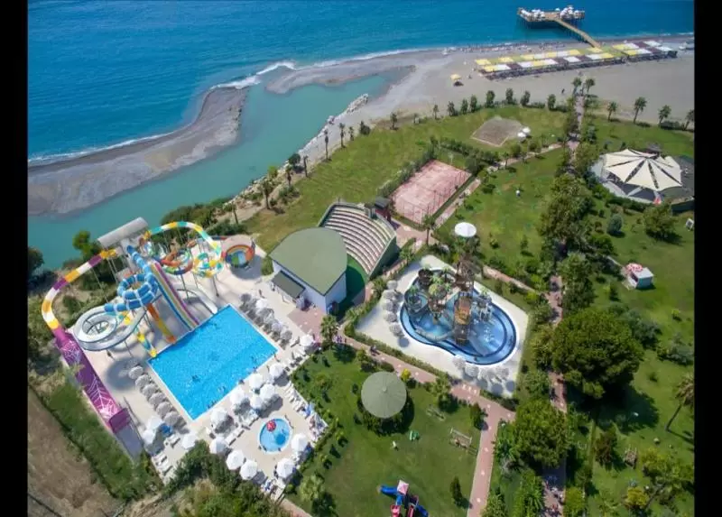 Raymar Resort & Aqua 5* Side